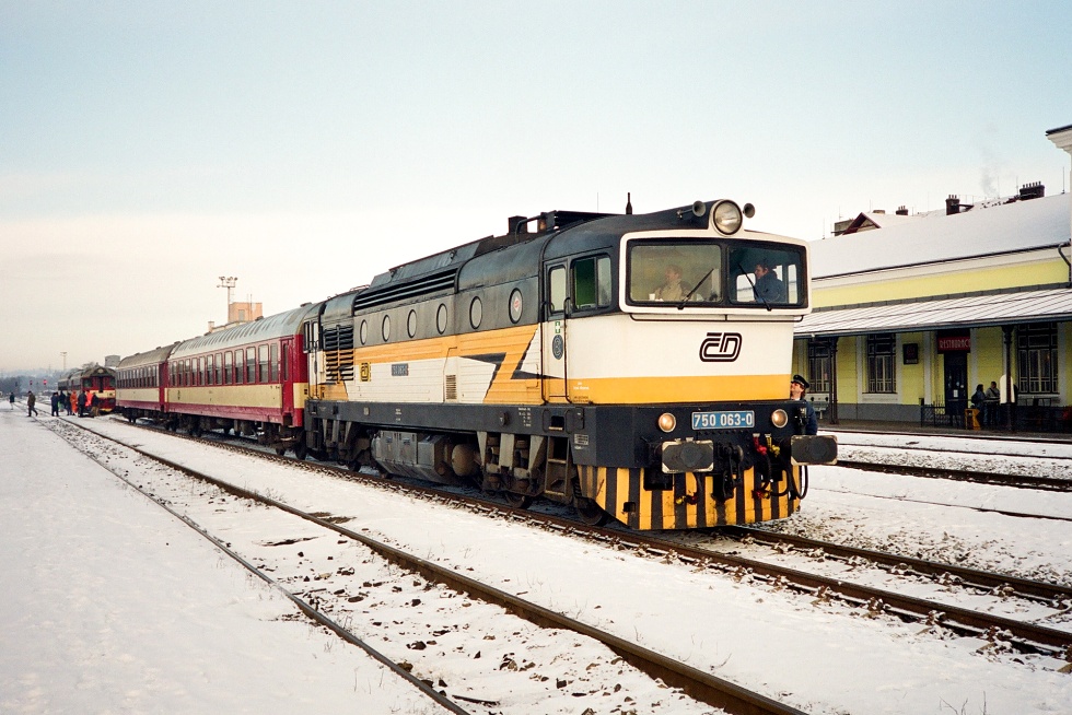 750 063-0