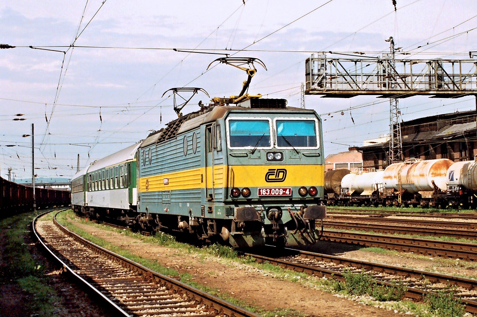 163 009-4