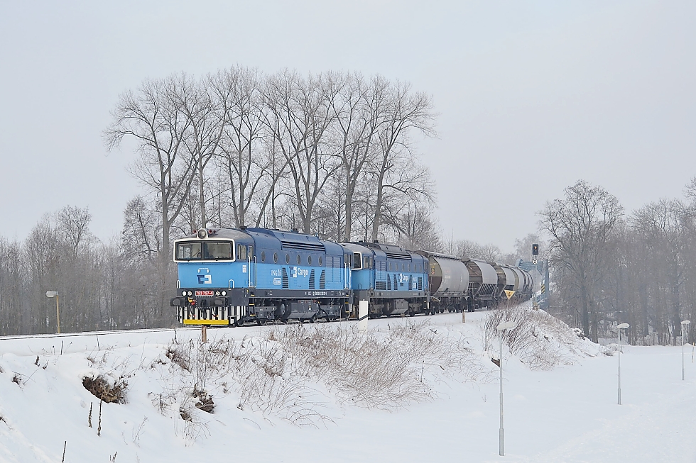 753 757-4
