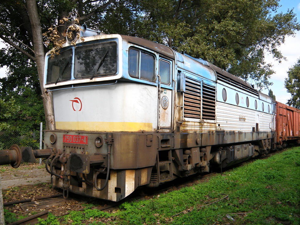 750 037-4