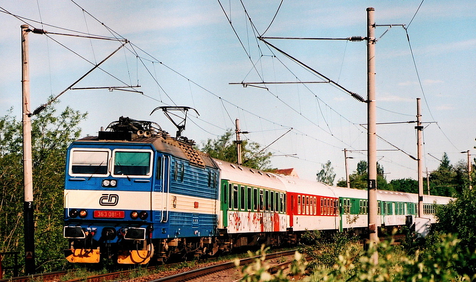 363 081-1