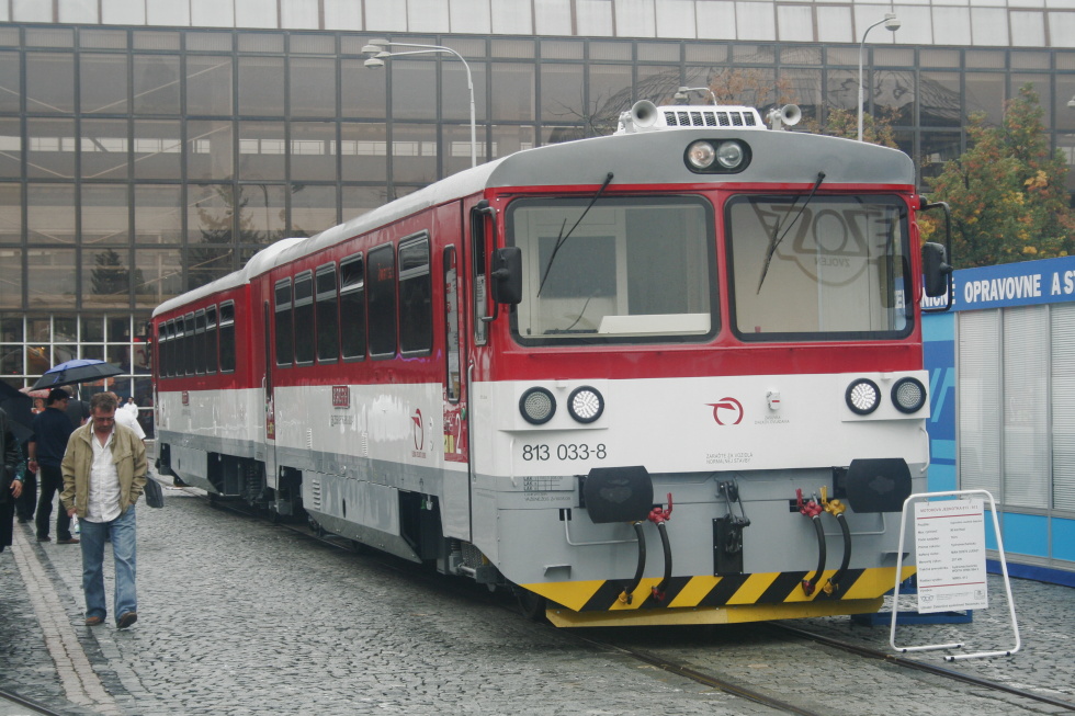 813.033-8