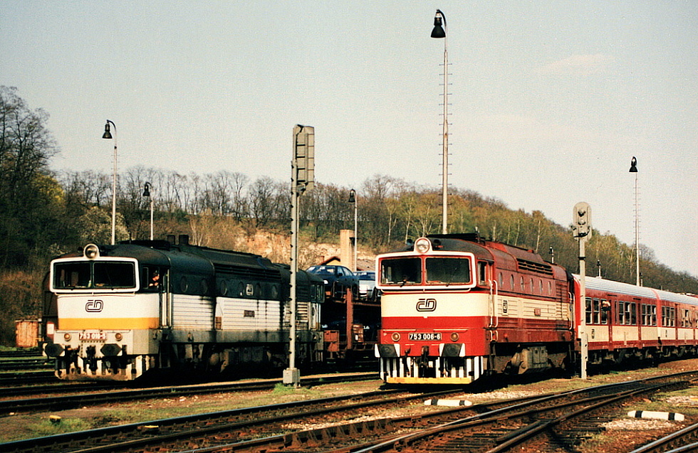 753 016-5
