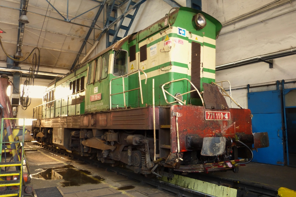 771 110-4