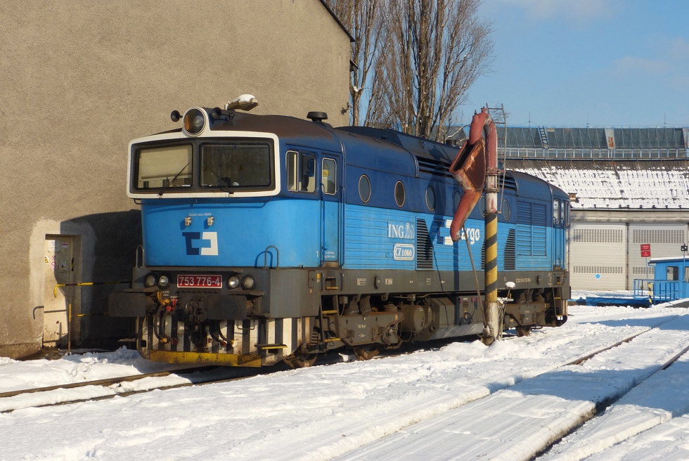 753 776-4