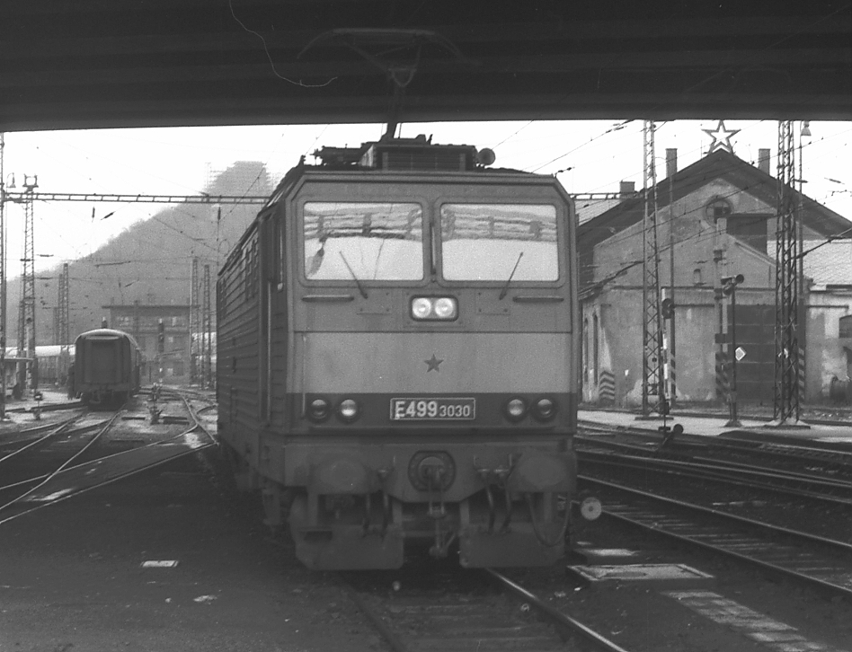 E499.3030