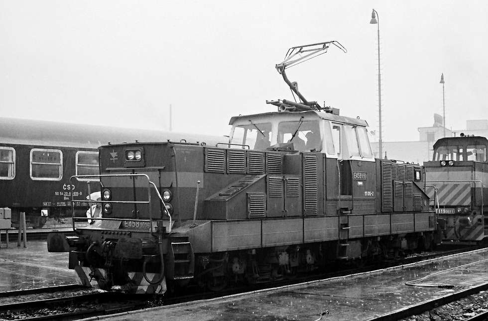 E458.1016