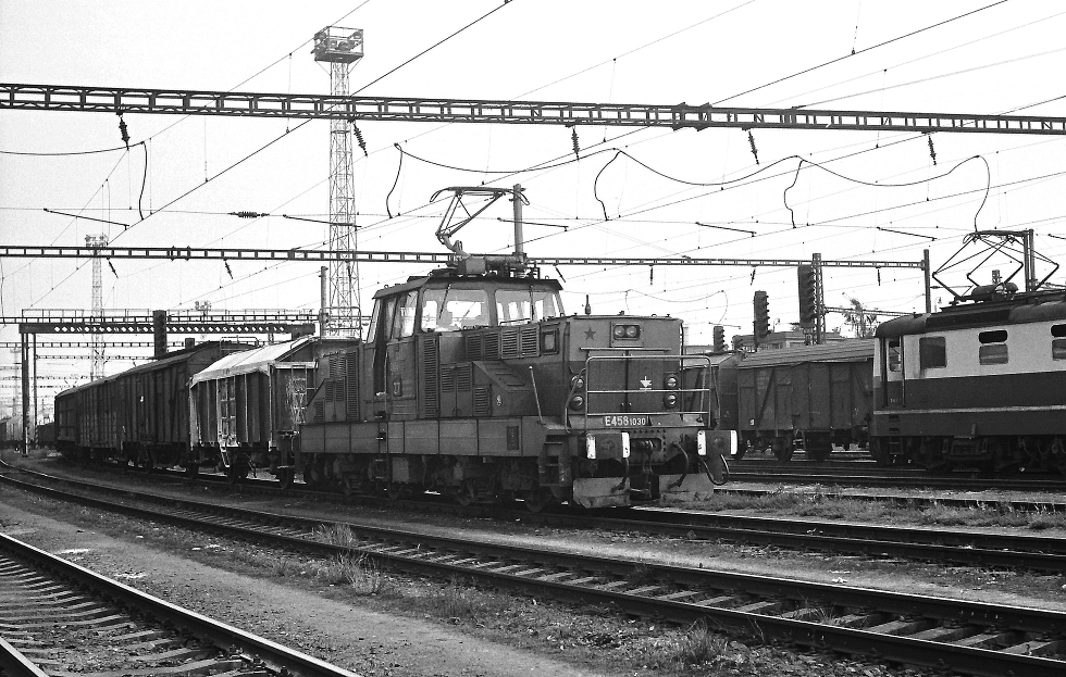 E458.1030