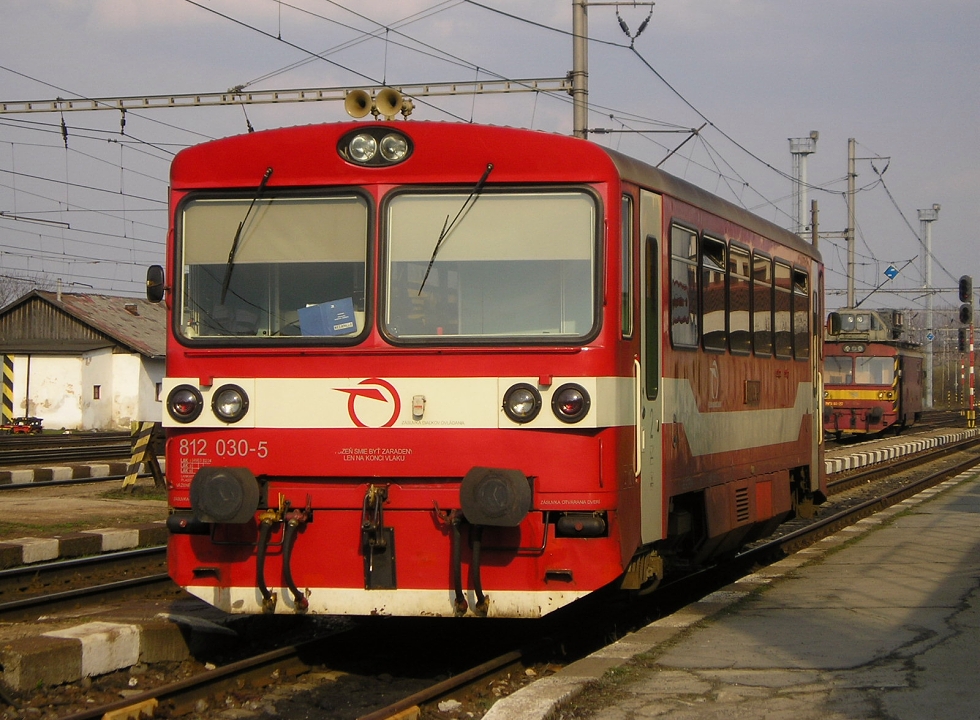 812 030-5