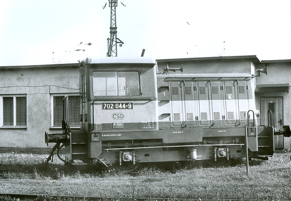702 044-1