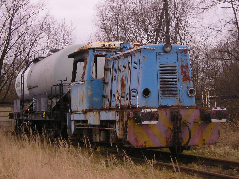 702 647-9