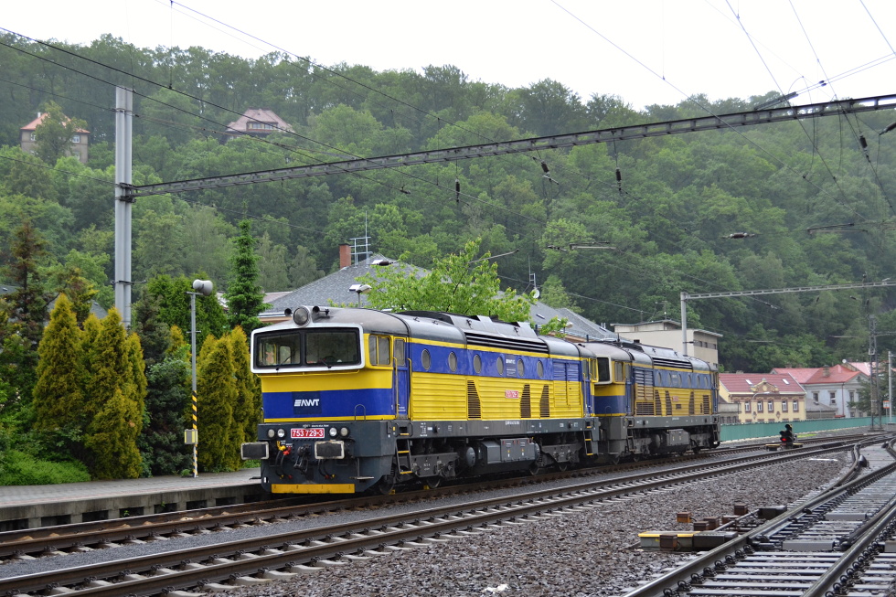 753 729-3