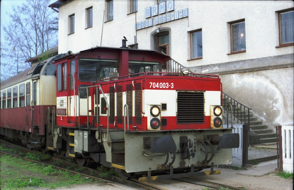 704 003-3