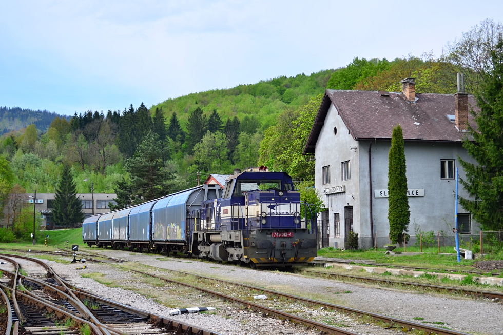 746 012-4