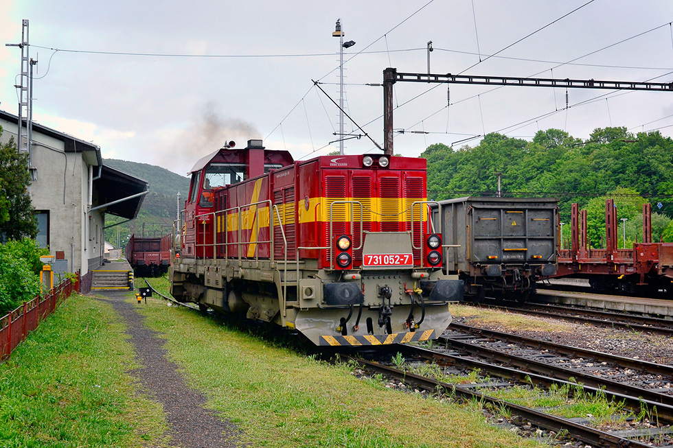 731 052-7