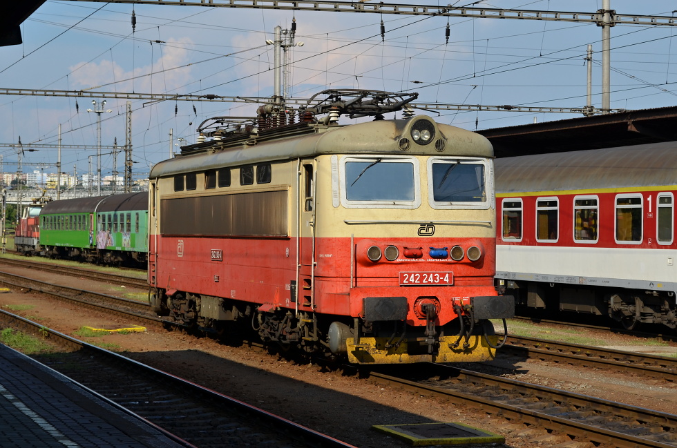 242 243-4