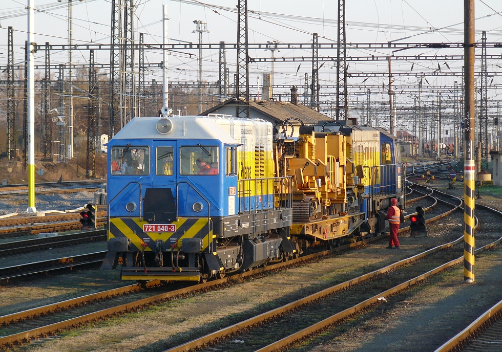 721 540-3