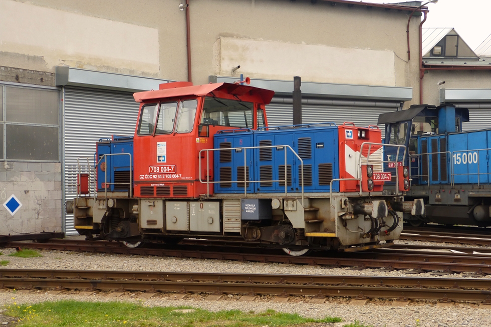708 004-7