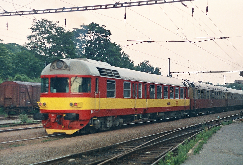853 001-6