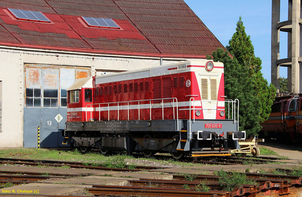 721 030-5