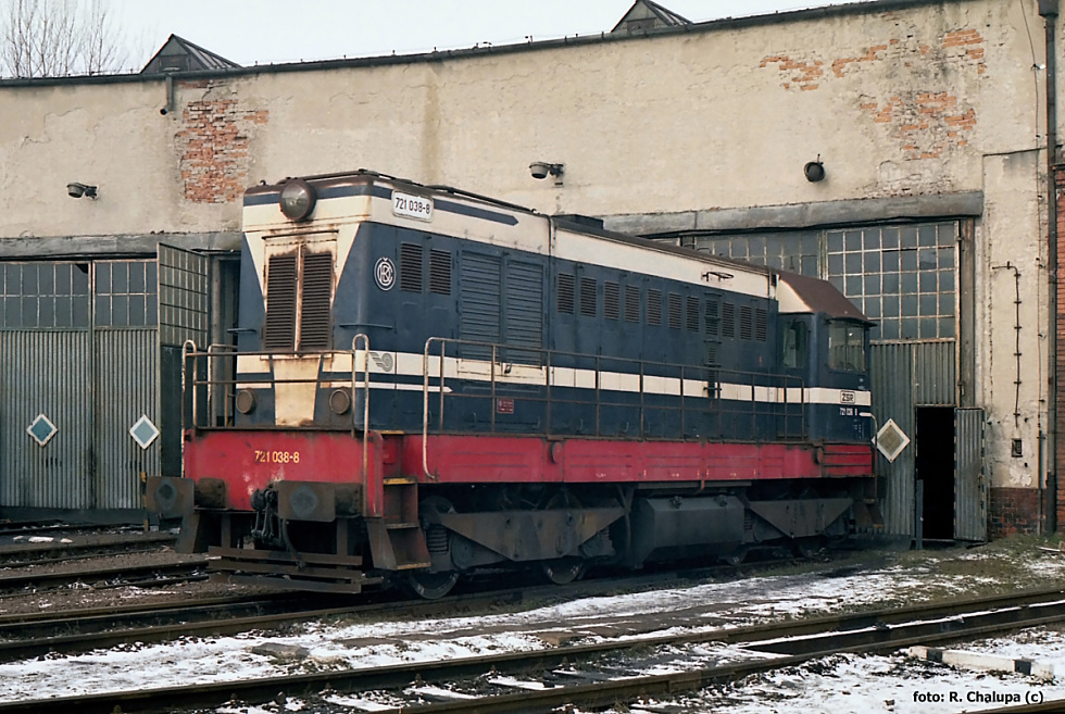 721 038-8