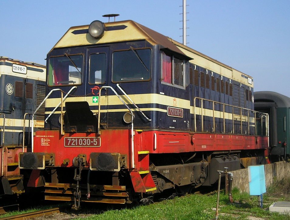 721 030-5