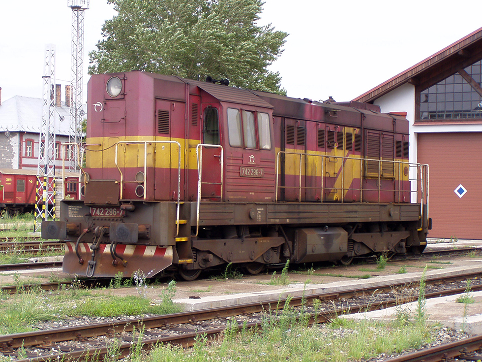742 296-7