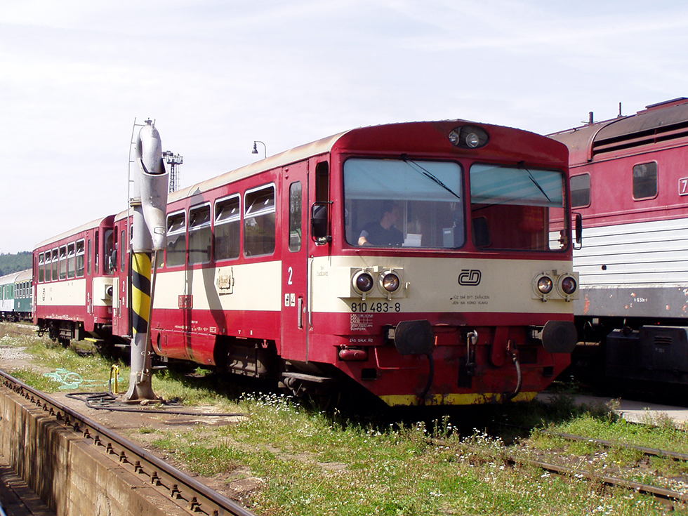 810 483-9
