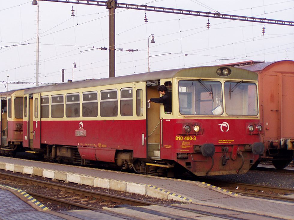 810 490-3