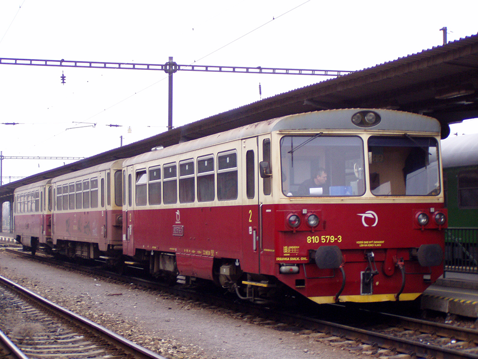 810 579-3