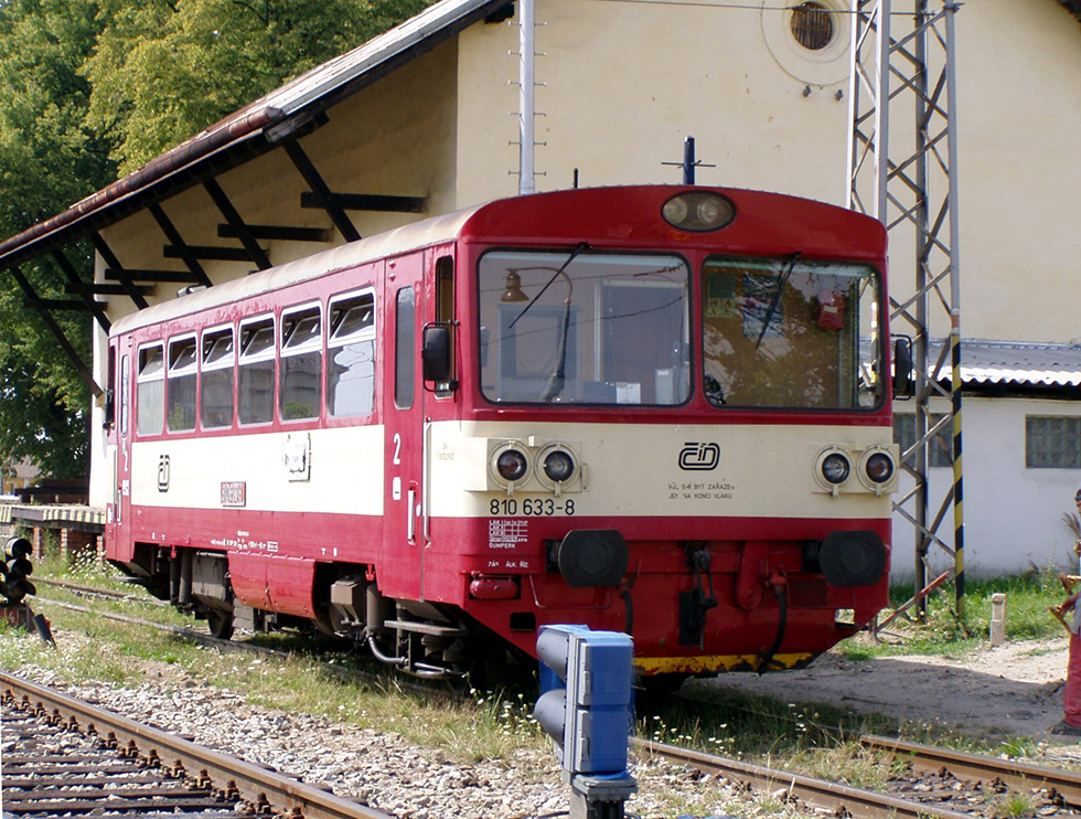 810 633-8
