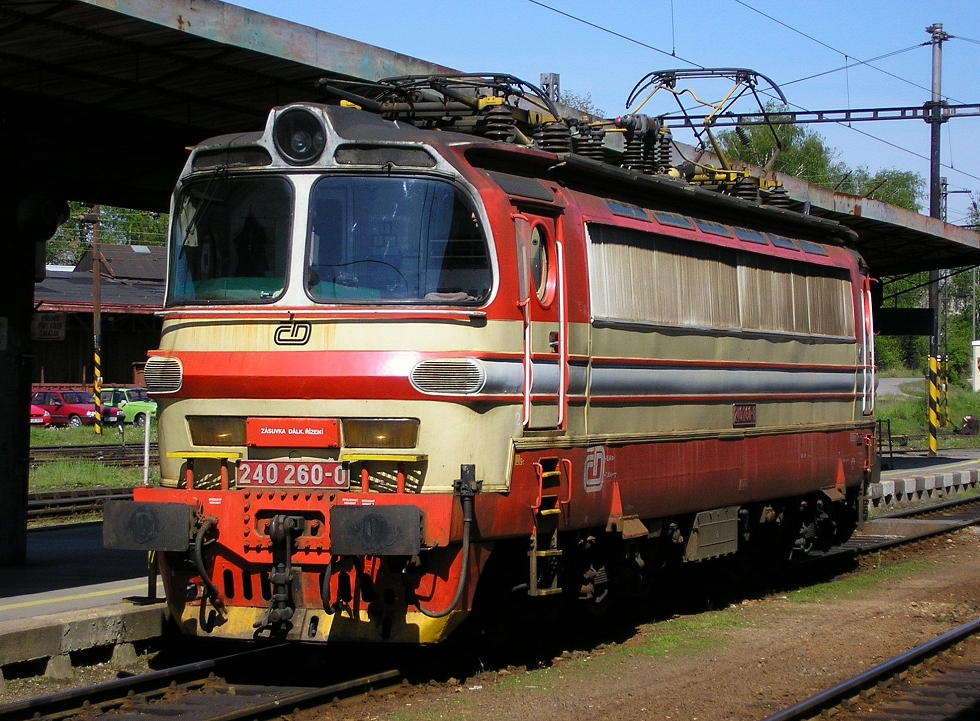 240 260-0