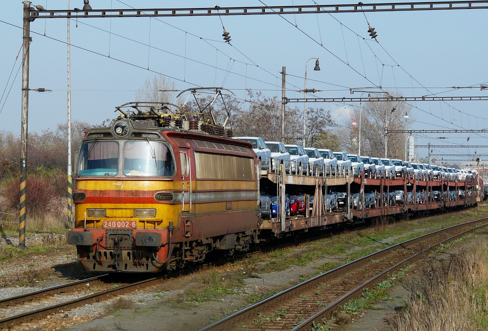 240 002-6