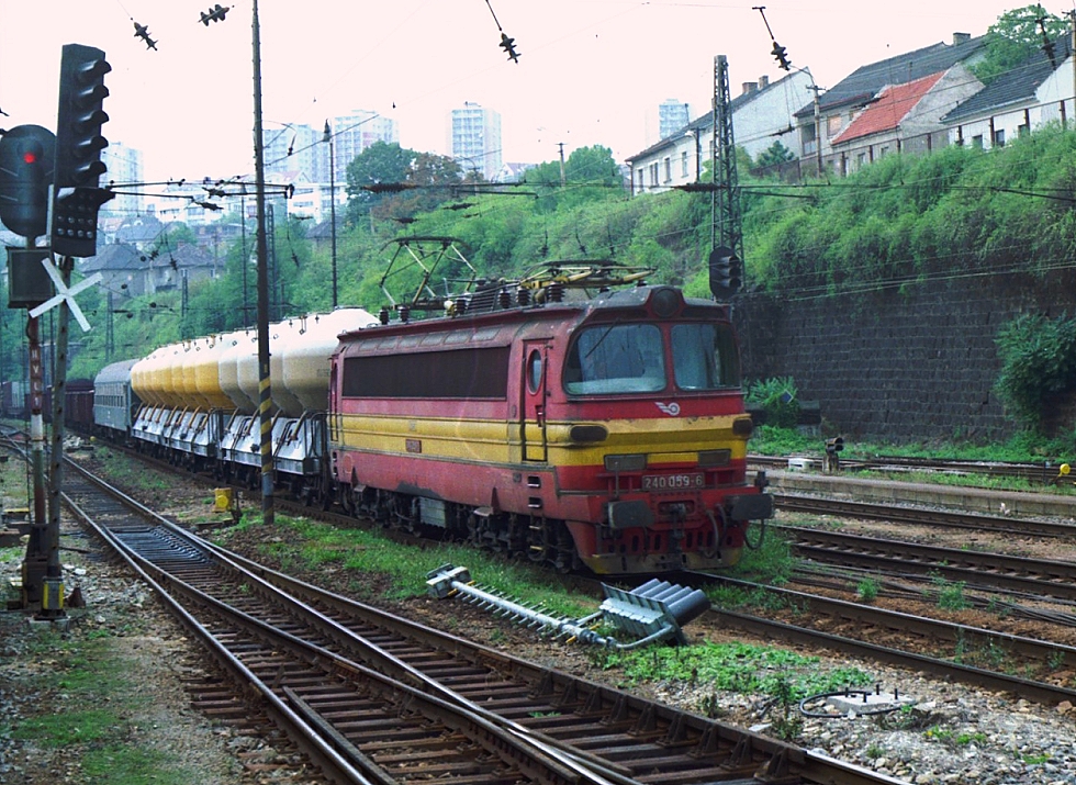 240 059-6