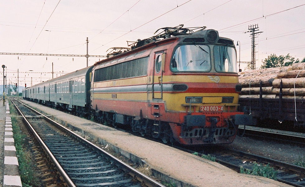 240 003-4