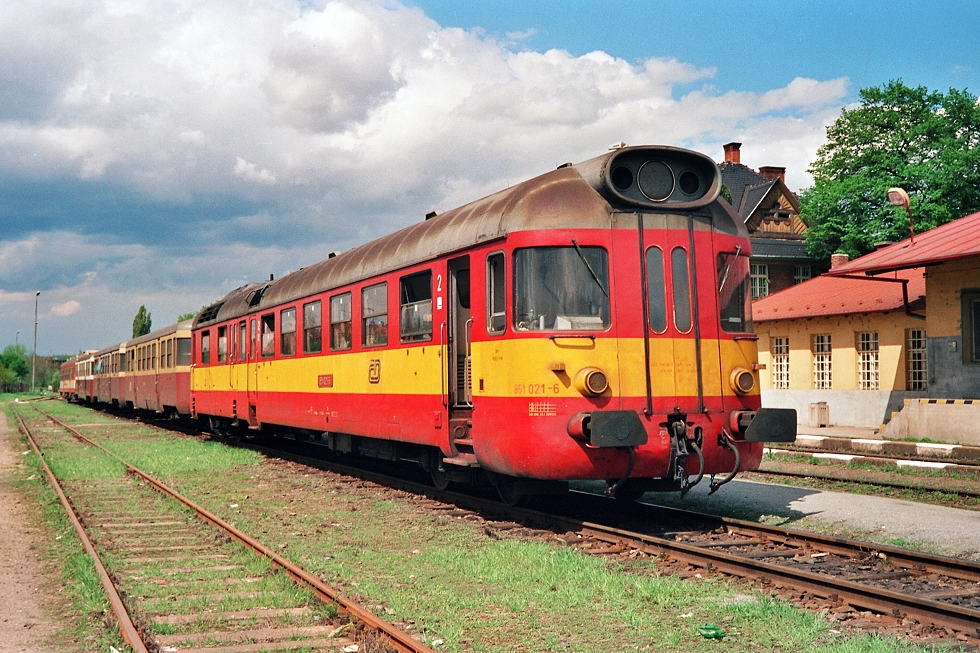 851 021-6