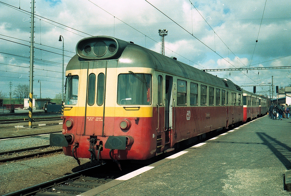 851 028-1