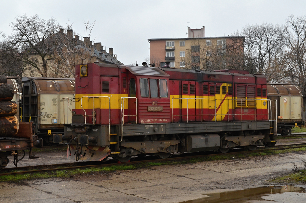 742 326-2