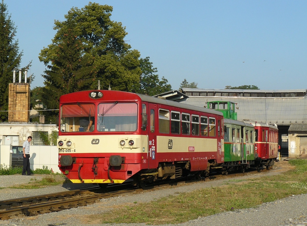 810 055-4