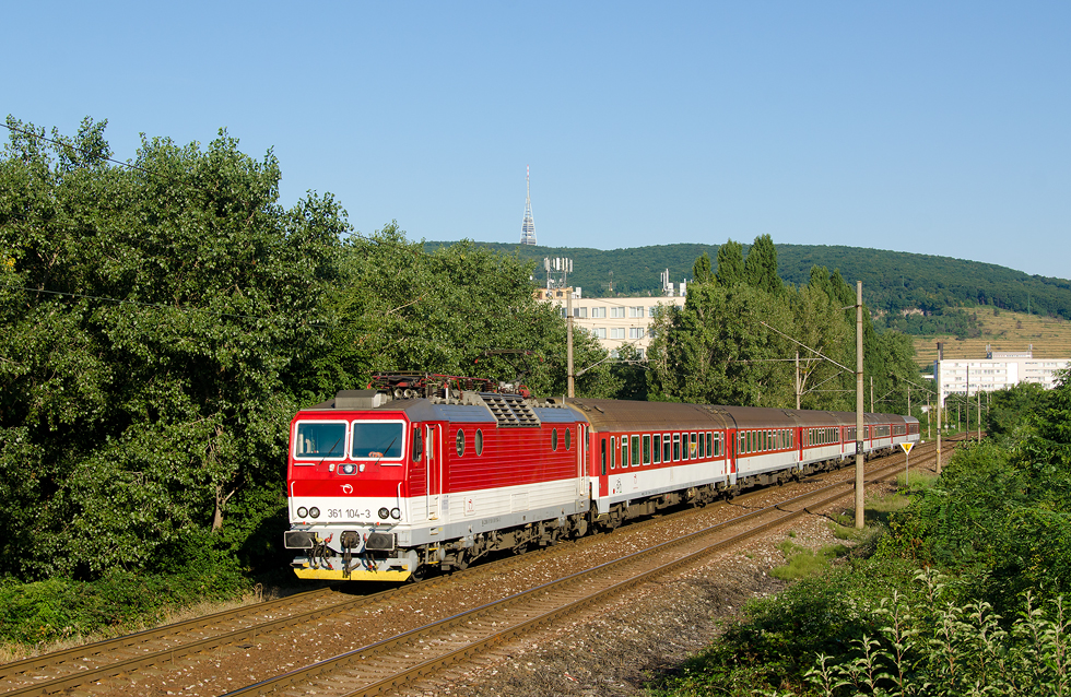 361 104-3