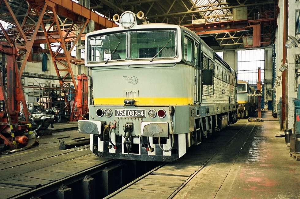 754 083-4