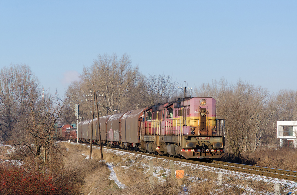 742 022-7