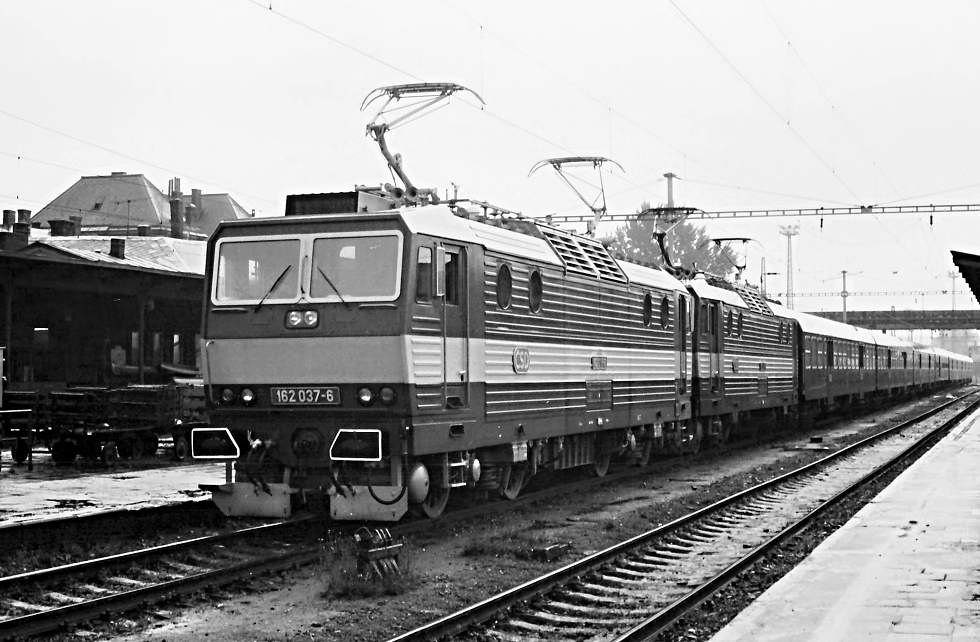 162 037-6