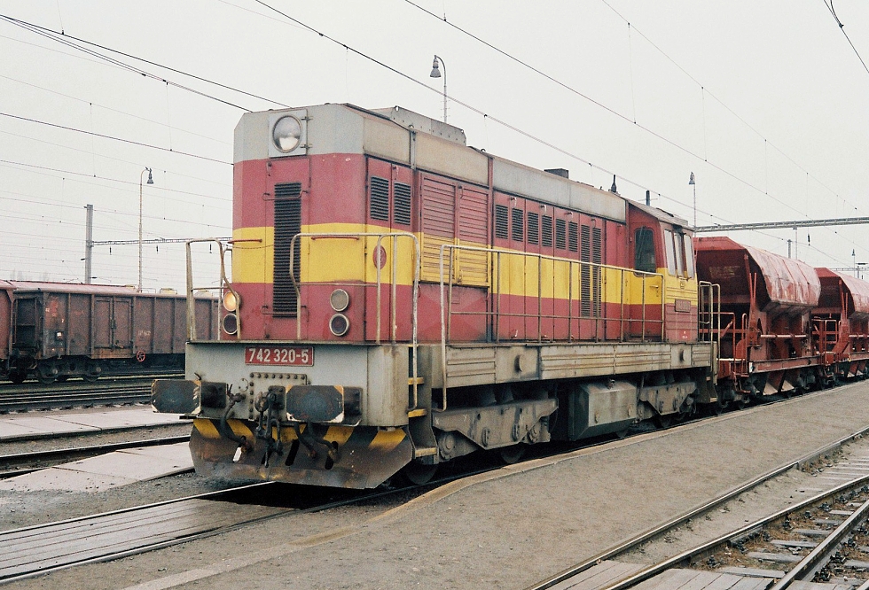 742 320-5