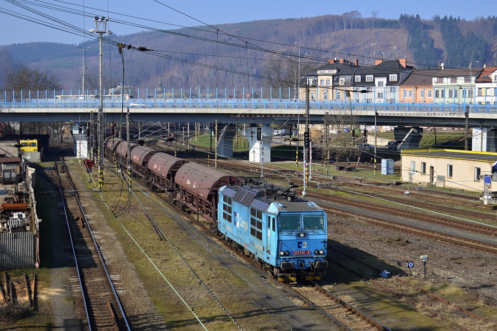 372 010-9