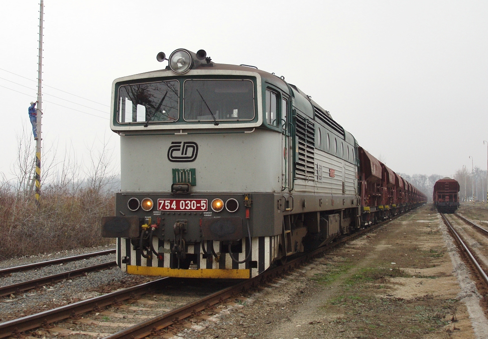 754 030-5