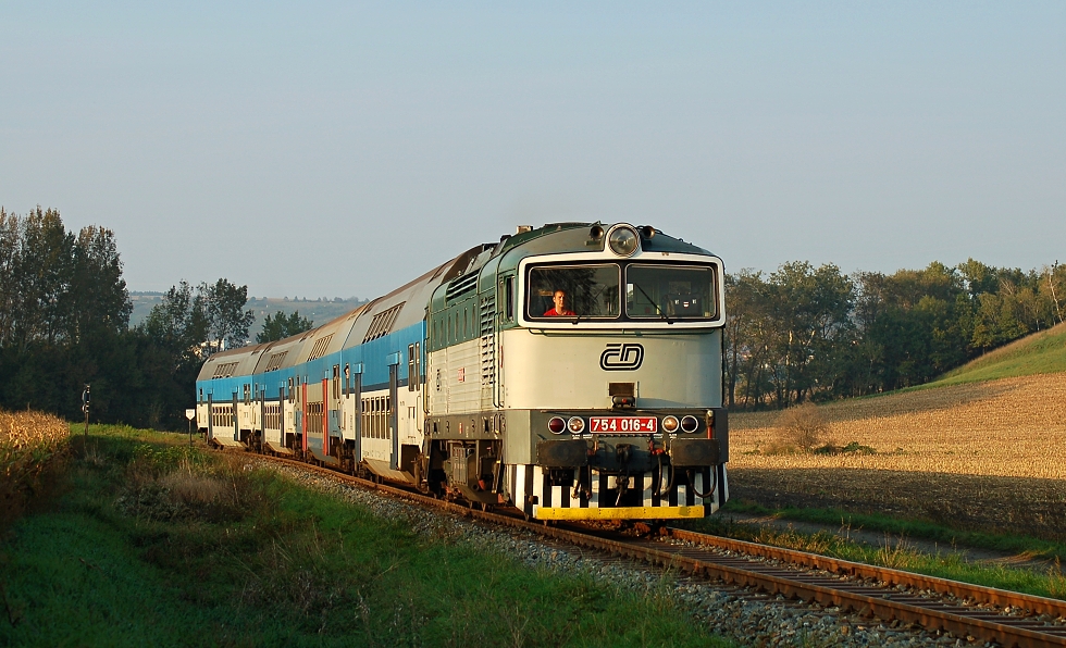 754 016-4