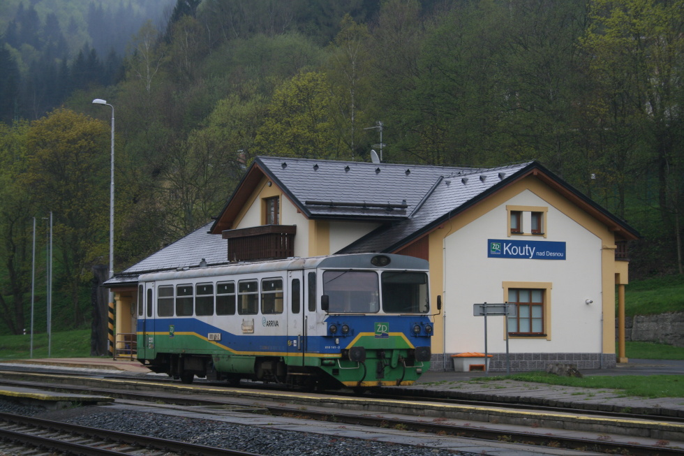 810 141-2