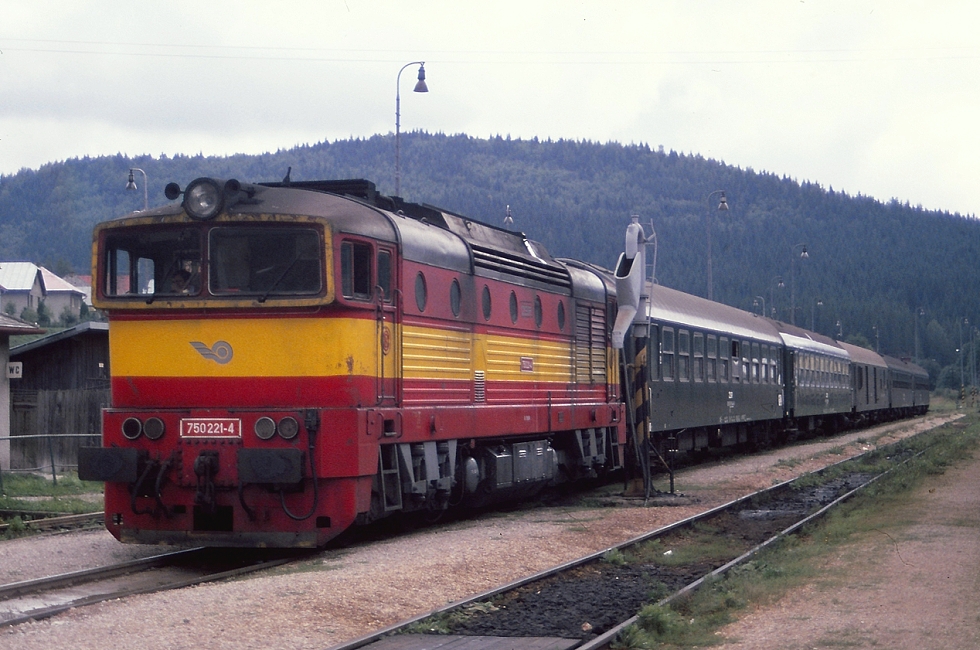 750 221-4
