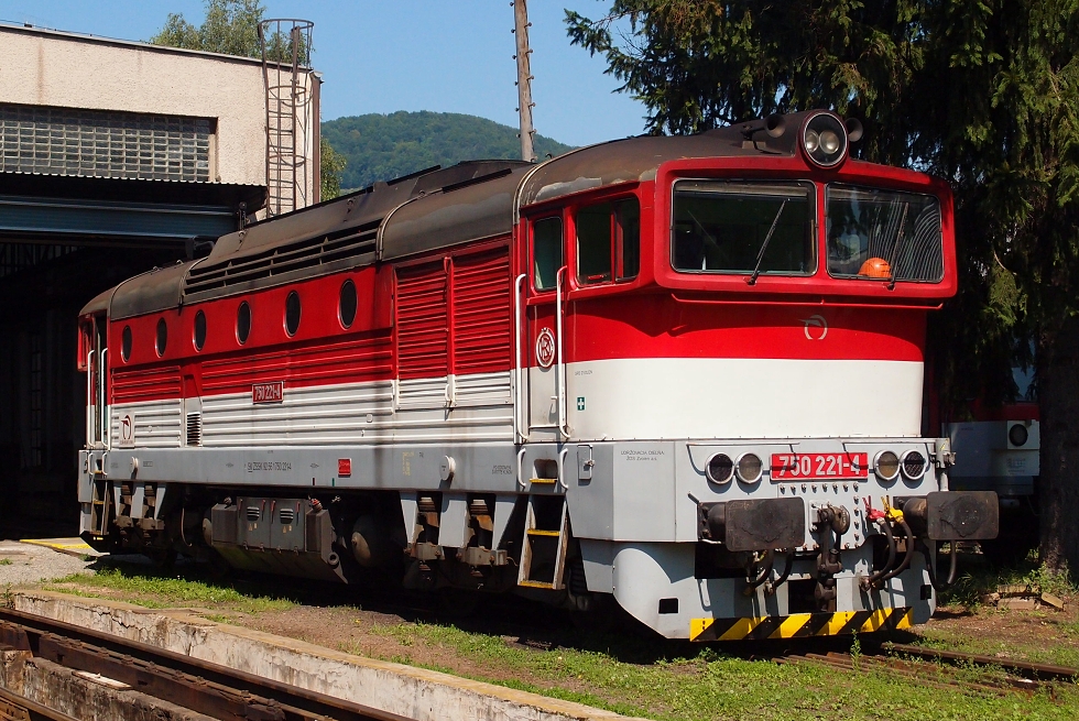 750 221-4